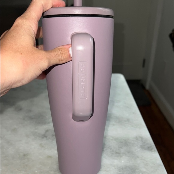 Brumate 40 oz - Picture 4 of 7